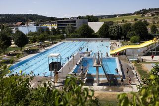 Švýcarské koupaliště zavádí po sérii incidentů s cizinci razantní opatření - Novinky
